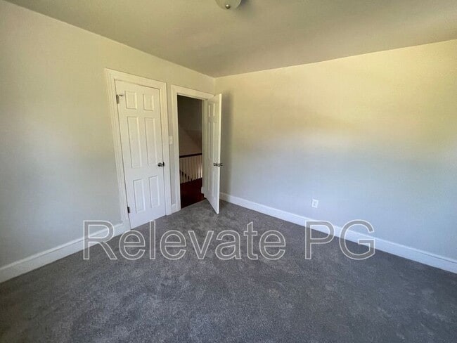 Building Photo - 10322 Cox Rd