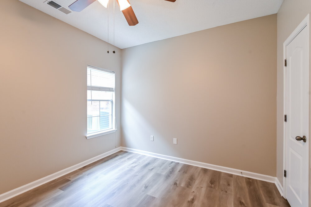 Building Photo - 10182 Whitcomb Ln