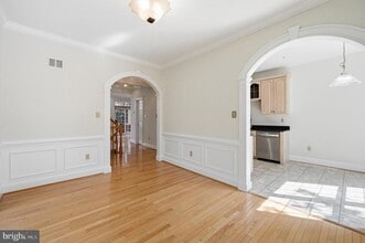 Building Photo - 6030 Kelsey Ct
