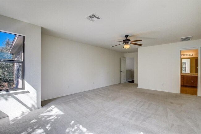 Building Photo - 507 Tyree Rd
