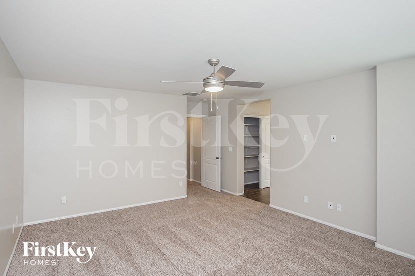 Building Photo - 8149 Begonia Blush Dr