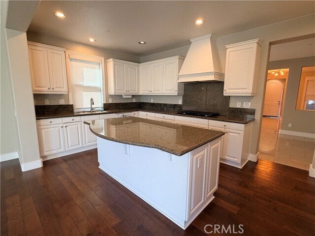 Building Photo - 15 Via Abajar