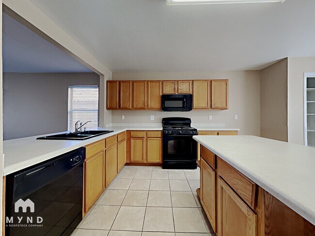 Building Photo - 8128 W Mission Ln