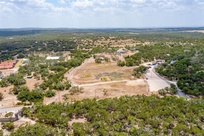 Building Photo - 3850 Bell Springs Rd