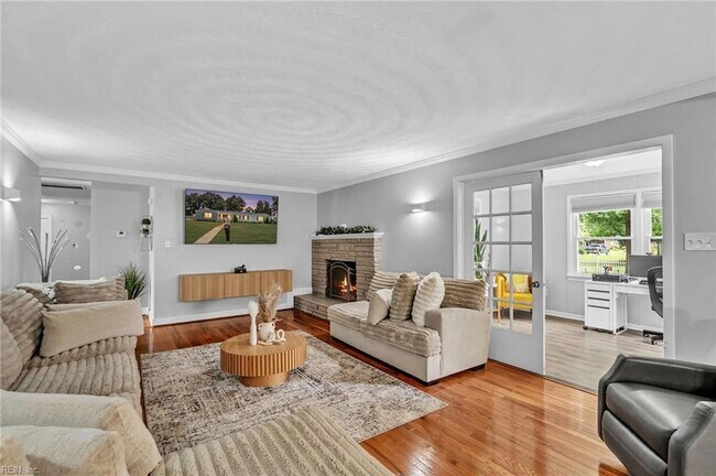 Building Photo - 5800 Barberry Ln