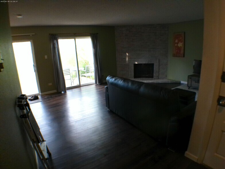 Living room - 3345 S Monaco Pky