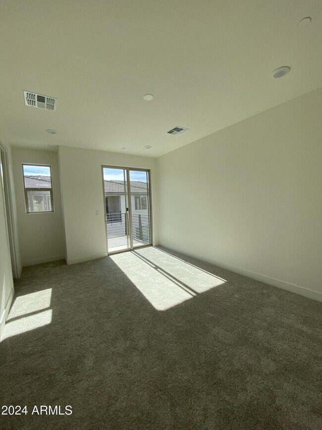 Building Photo - 2121 Sonoran Desert Dr