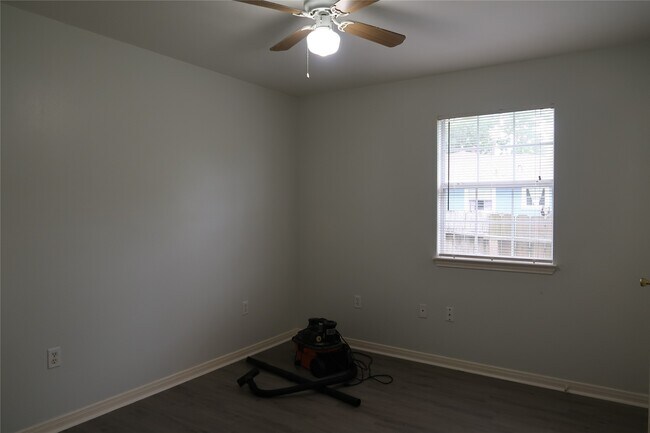 Building Photo - 4721 9th St