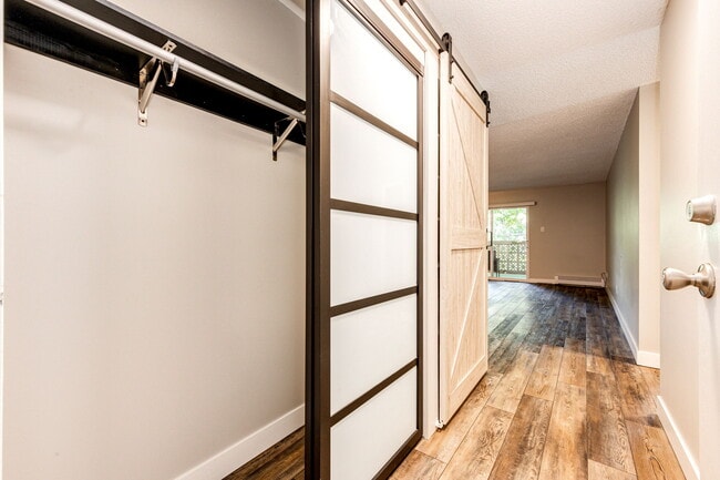 Building Photo - 3184 S Heather Gardens Way