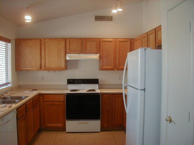 Building Photo - 3 Bedroom on NW side in Linda Vista Estates!