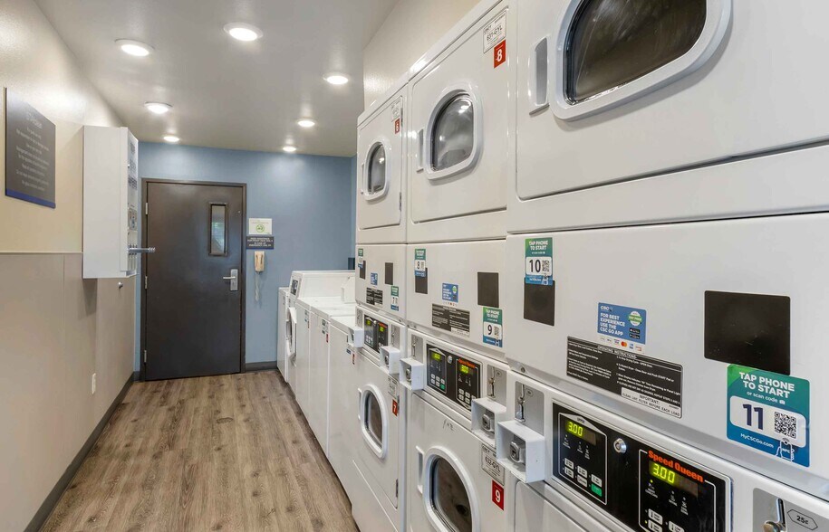 Building Photo - Furnished Studio-Charleston - North Charleston - I-526