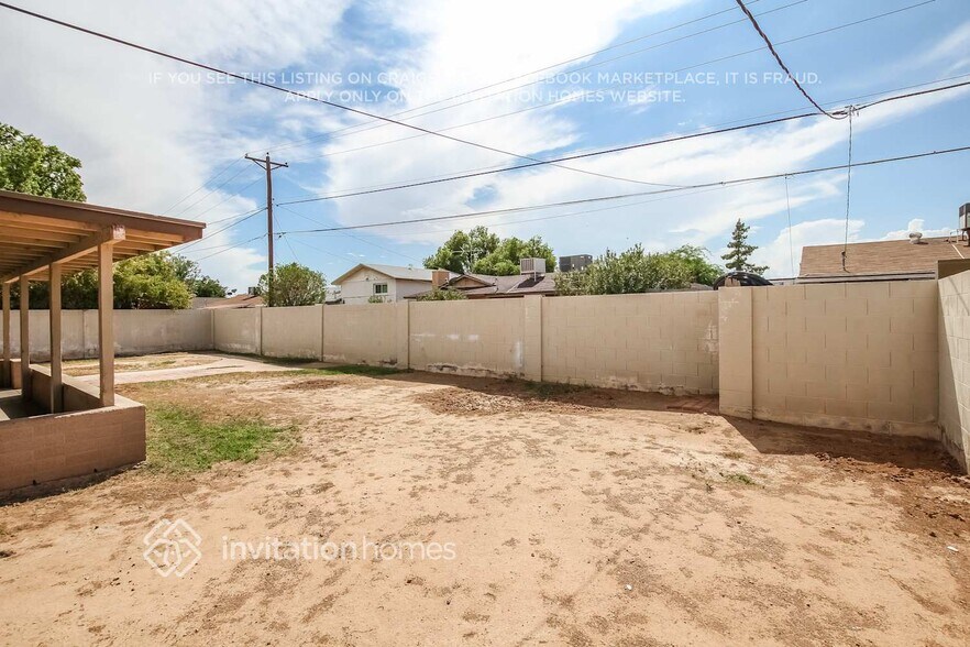Building Photo - 5746 N 41st Dr
