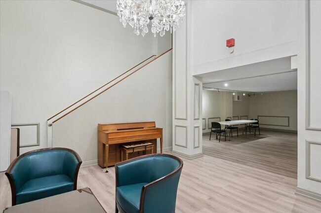 Building Photo - 3550 N Lake Shore Dr