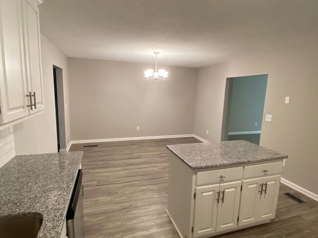 Building Photo - FrazierSt423