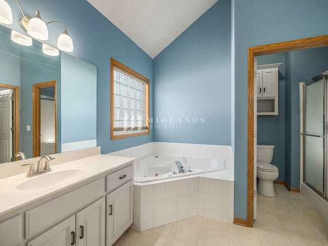 Building Photo - Wonderful Ranch Home