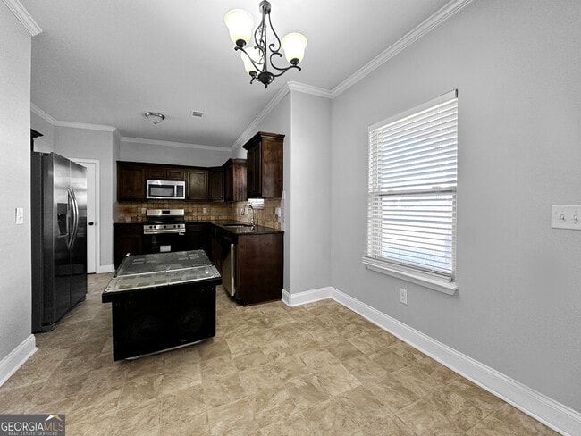 Building Photo - 794 Sugarloaf Way