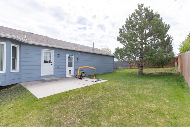 Building Photo - 5908 Canyon Rd
