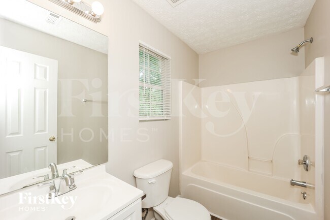 Building Photo - 941 Jester Creek Ct