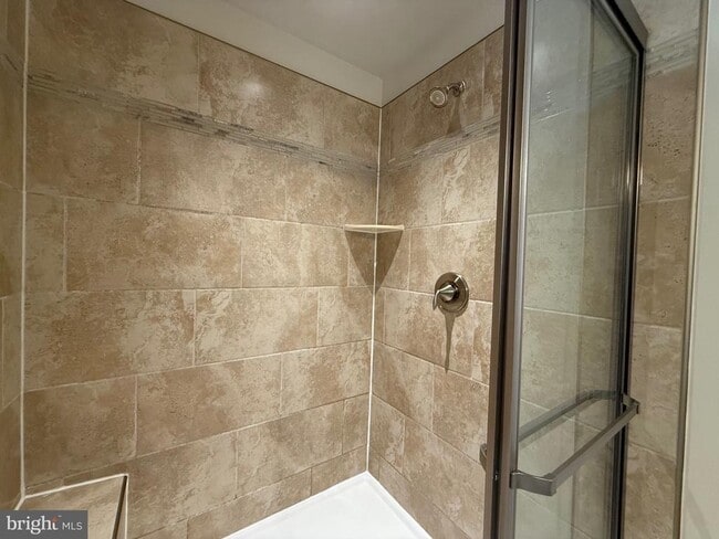 Building Photo - 7105 Druce Way