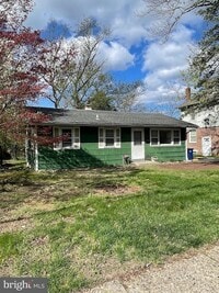 Building Photo - 12 S Lenola Rd