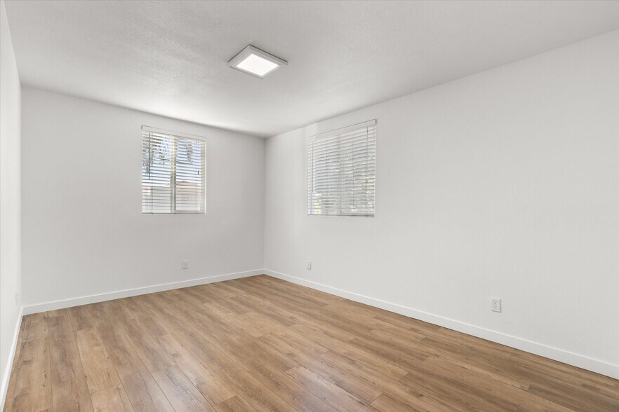 Building Photo - 7310 Roseberry Ave