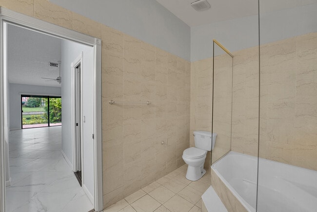 Building Photo - 6565 Las Flores Dr