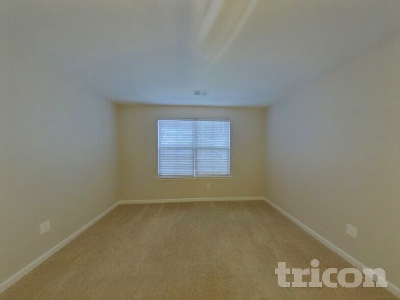 Building Photo - 128 Dunnsmore Dr