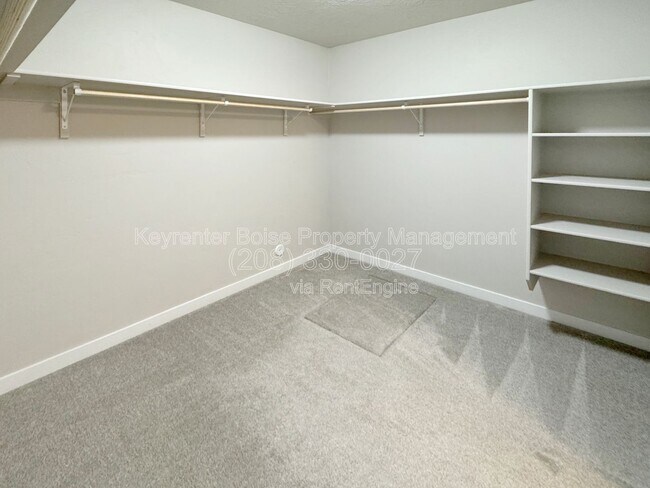 Building Photo - 3791 E Hags Head St