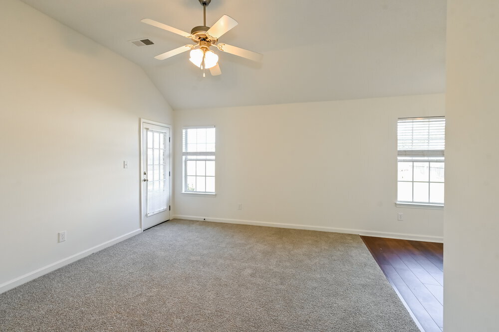 Building Photo - 7499 Essayons Dr