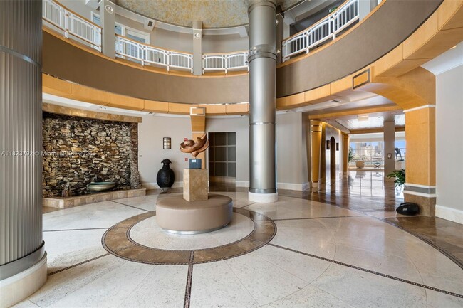 Building Photo - 848 Brickell Key Dr