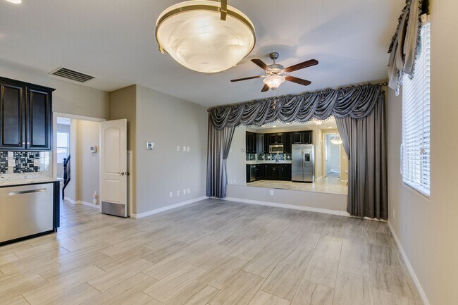 Building Photo - Beautiful Next-Gen Home with Private Entry Suite & Spacious Backyard