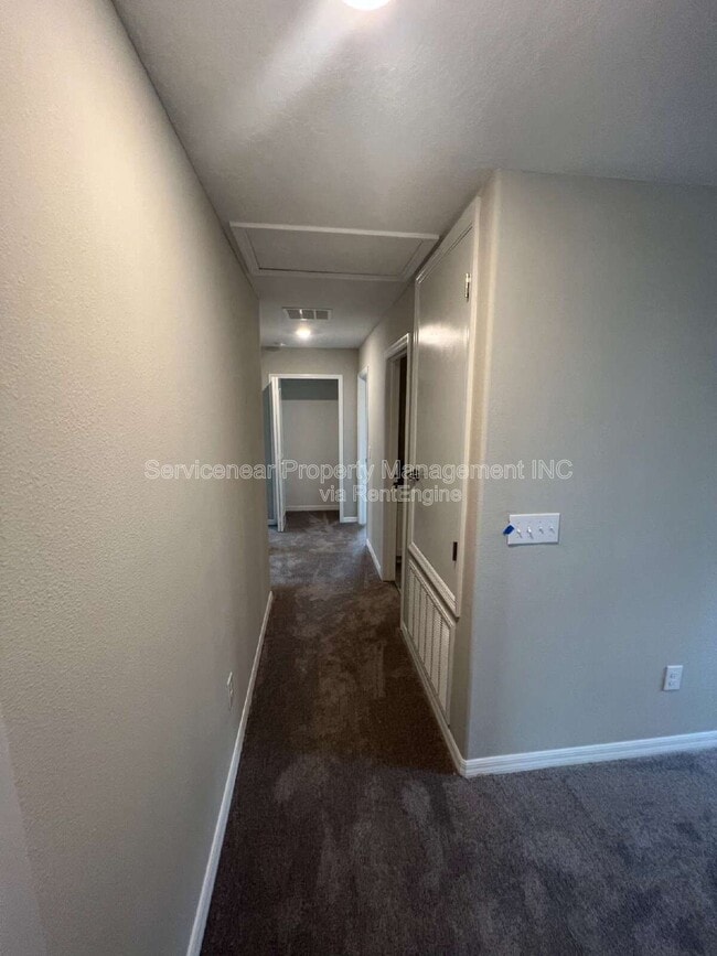 Building Photo - 7303 Canterbury Bells Ct