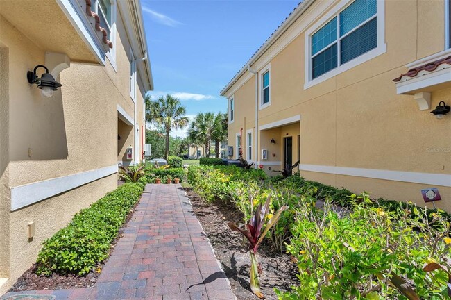 Building Photo - 4214 Frontier Ln