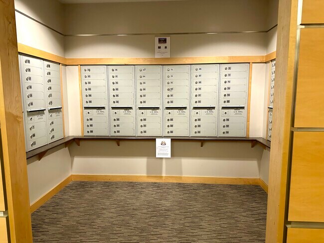 Building Photo - 309 W Washington Ave