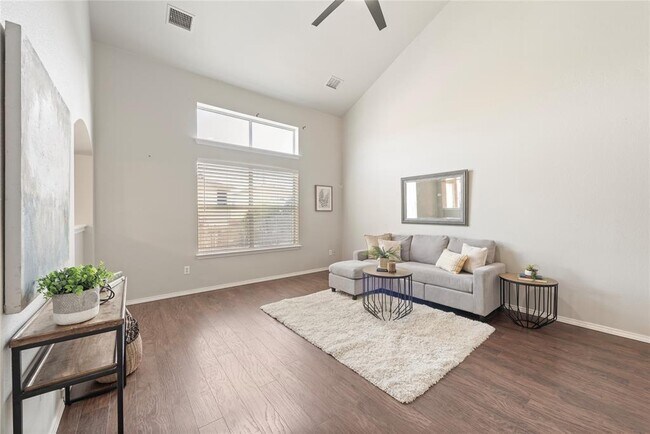 Building Photo - 12821 Thomas Jefferson St