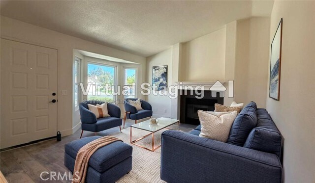 Building Photo - 39233 Rising Hill Dr