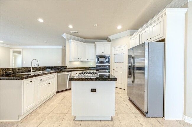 Building Photo - 14214 Cloud Cliff Ln
