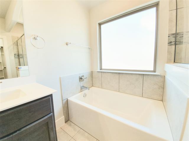 Building Photo - 1409 Black Oak Dr