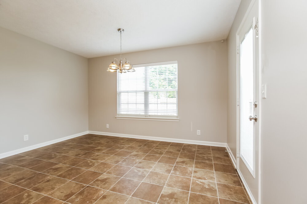 Building Photo - 2122 Tabasco Way