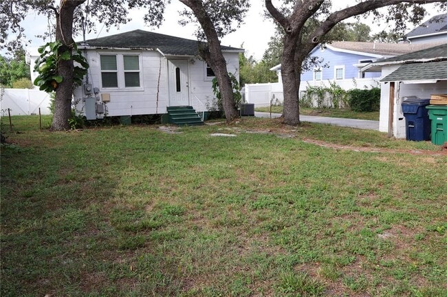 Building Photo - 3908 W North B St