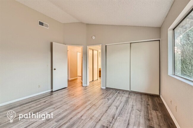 Building Photo - 7581 Whitney Dr