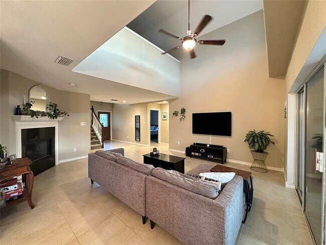 Building Photo - 14833 Cobo De Bara Cir