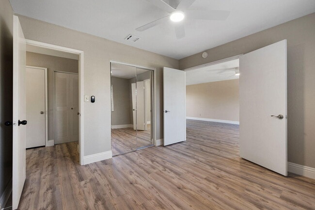 Building Photo - 41045 Largo