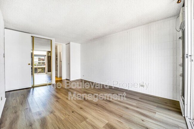 Building Photo - 5055 Likini St