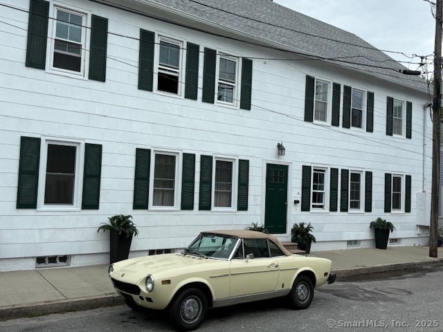 Primary Photo - 14 Trumbull St