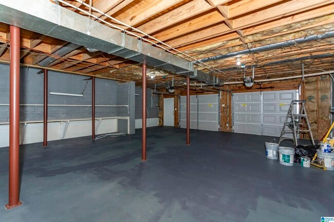 Building Photo - 713 Jason Cir