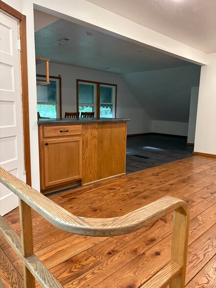 Building Photo - 128 S 100 E