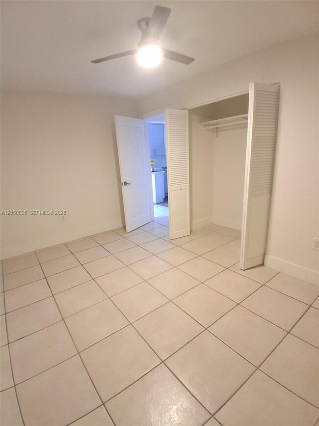 Building Photo - 1231 SW 136th Pl