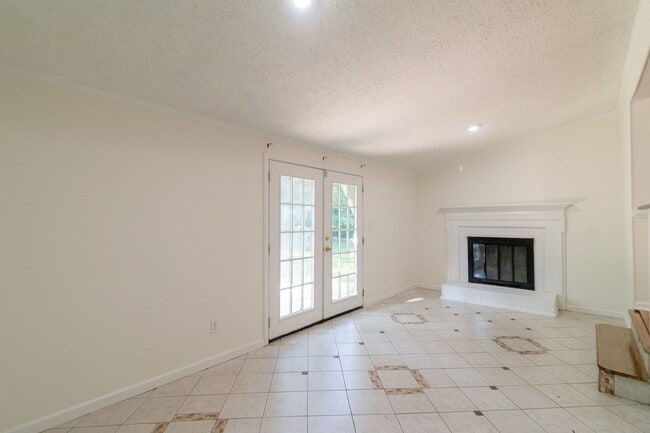 Building Photo - Well maintained ranch home in Charlotte!
