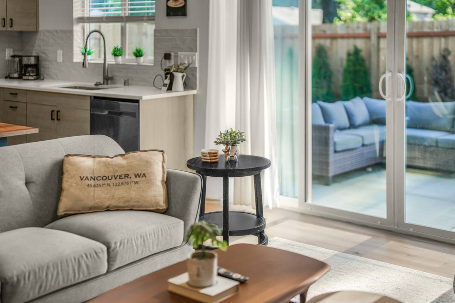 Building Photo - 15206 NE 96th St